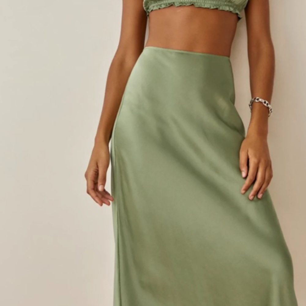 The Reformation matching skirt and top. Silk. - Picture 2 of 6